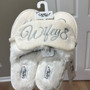 Wife Slippers white
